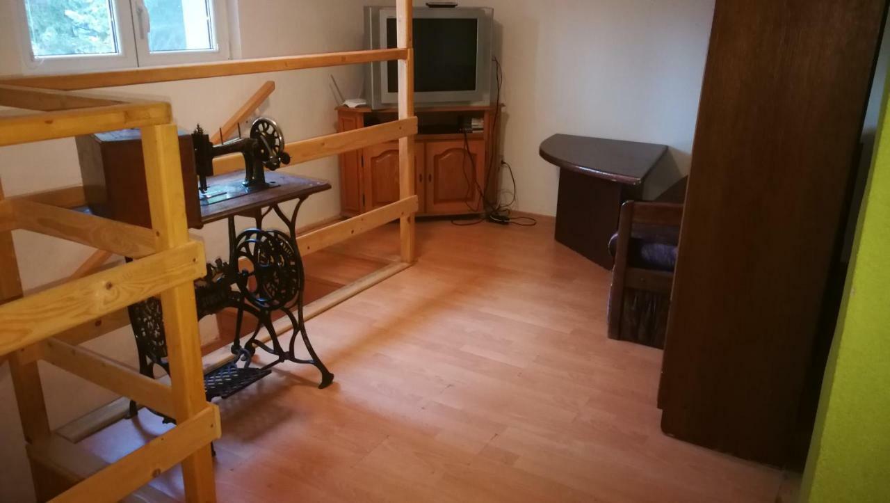 Chata Eliska Guest House Stara Lesna Luaran gambar